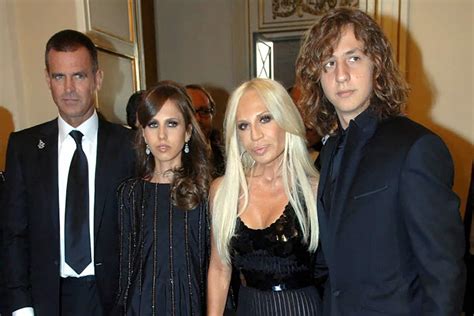 la sorella di versace|versace family.